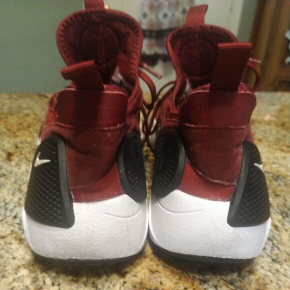 Nike Huarache E.D.G.E. TXT Team Red/White/Black Men's Size 11 AIR AO1697 - Picture 10 of 12